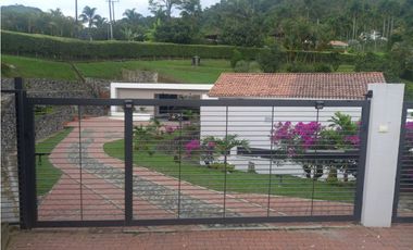 VENTA CASA CAMPESTRE SAN BERNARDO DEL VIENTO, CALDAS