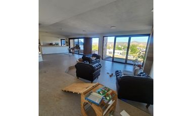 VENTA CASA 3 DORMITORIOS BARRIO CERRADO LOMAS DEL REY MAYU SUMAJ