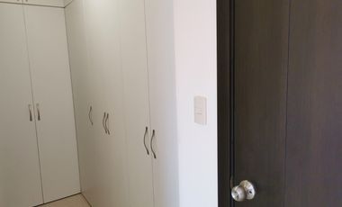 Casa de alquiler en la Urbanización La Romareda, 3 dormitorios.