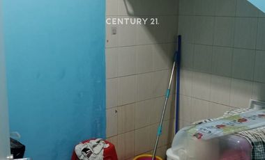 Rumah 2 Lantai JGC Cluster Yarra Full Renovasi Dan Semi Furnished