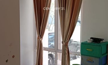 Rumah 2 Lantai JGC Cluster Yarra Full Renovasi Dan Semi Furnished