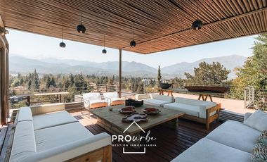 Casa en Venta en Golf Lomas de La Dehesa con Cerro Punta de Damas