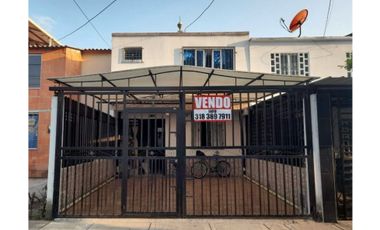 Se vende casa de dos pisos Barrio Chapinero Sur Palmira Valle Colombia