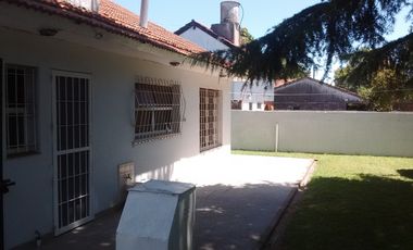 LATORRE PROP. VENDE CHALET DE 3 AMB CON GARAJE Y AMPLIO PARQUE - RETASADO...