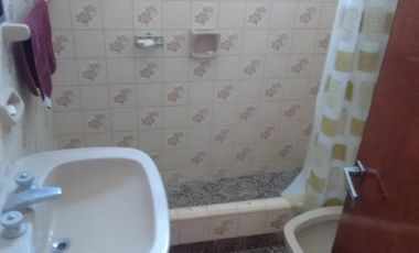 LATORRE PROP. VENDE CHALET DE 3 AMB CON GARAJE Y AMPLIO PARQUE - RETASADO...