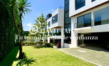 Venta Casa en condominio  de 3 casas   con jardin frontal