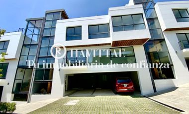 Venta Casa en condominio  de 3 casas   con jardin frontal