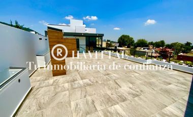 Venta Casa en condominio  de 3 casas   con jardin frontal