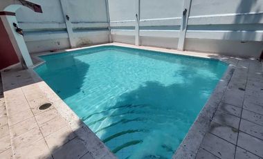 CASA EN VENTA CON ALBERCA Y AMPLIO JARDIN Y PATIO COL. FLORES MAGON VERACRUZ,VER