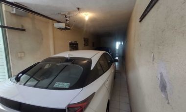 CASA EN VENTA CON ALBERCA Y AMPLIO JARDIN Y PATIO COL. FLORES MAGON VERACRUZ,VER