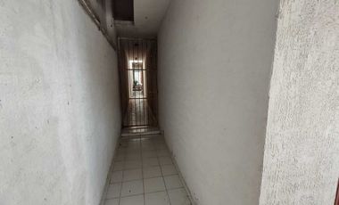CASA EN VENTA CON ALBERCA Y AMPLIO JARDIN Y PATIO COL. FLORES MAGON VERACRUZ,VER