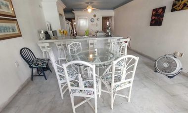 CASA EN VENTA CON ALBERCA Y AMPLIO JARDIN Y PATIO COL. FLORES MAGON VERACRUZ,VER