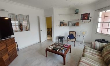 CASA EN VENTA CON ALBERCA Y AMPLIO JARDIN Y PATIO COL. FLORES MAGON VERACRUZ,VER