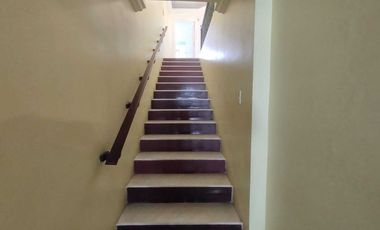 CASA EN VENTA CON ALBERCA Y AMPLIO JARDIN Y PATIO COL. FLORES MAGON VERACRUZ,VER