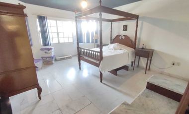 CASA EN VENTA CON ALBERCA Y AMPLIO JARDIN Y PATIO COL. FLORES MAGON VERACRUZ,VER