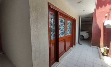 CASA EN VENTA CON ALBERCA Y AMPLIO JARDIN Y PATIO COL. FLORES MAGON VERACRUZ,VER