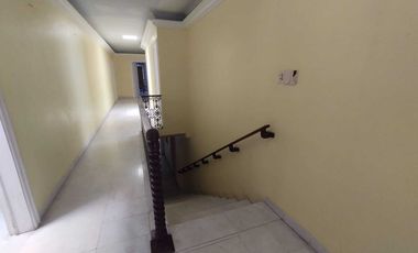 CASA EN VENTA CON ALBERCA Y AMPLIO JARDIN Y PATIO COL. FLORES MAGON VERACRUZ,VER