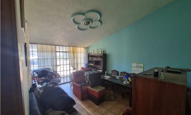 CASA CAMICHINES CON JARDIN ESQ. PRIMAVERA, LOS ARCOS JIQUILPAN MICH