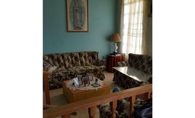 CASA CAMICHINES CON JARDIN ESQ. PRIMAVERA, LOS ARCOS JIQUILPAN MICH