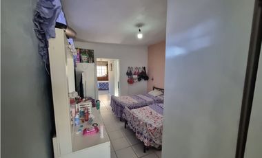 CASA CAMICHINES CON JARDIN ESQ. PRIMAVERA, LOS ARCOS JIQUILPAN MICH