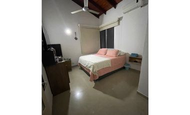 SE VENDE CASA EN BARRIO EL RECREO DE MONTERA