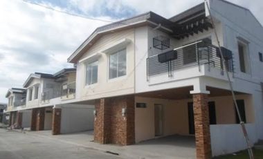 Townhouse in Paranaque near NAIA 3BR with Balcony and Garage Last Unit Left!