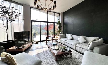 CASA EN VENTA EN LOMAS ALTAS!