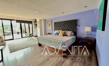 CASA EN VENTA EN LOMAS ALTAS!