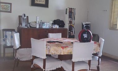 VENDO HERMOSA CASA EN ZONA PARQUE URQUIZA 488 M2