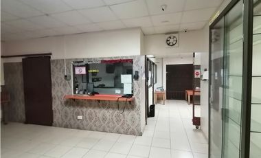 VENDO/ALQUILO LOCAL EN PARQUE LEFEVRE