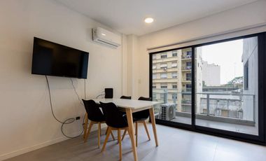 2 Ambientes Al Frente Con 2 Balcones