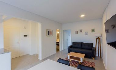 2 Ambientes Al Frente Con 2 Balcones