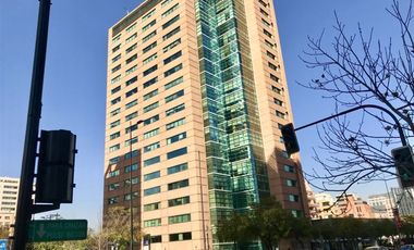 Oficina en Arriendo en Torre Apoquindo / Metro Escuela Militar
