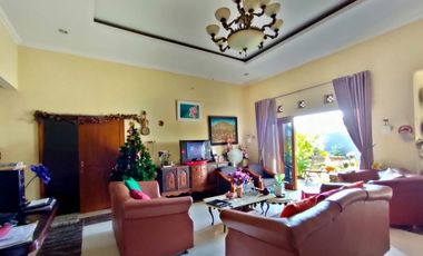 Rumah Siap Huni Dengan Halaman Luas di Purwomartani