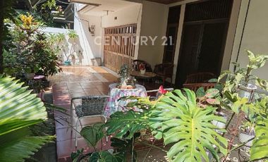 Rumah Cantik Asri Di Gading Kirana, Kelapa Gading