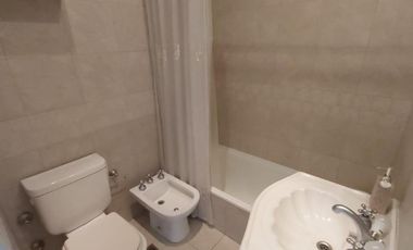EXCELENTE PROPIEDAD DUPLEX, 4AMBIENTES, CALLE GELLY Y OBES AL 1000V.SARMIENTO SUSANA QUINELLI NEGOCIOS INMOBILIARIOS 156 583 7048