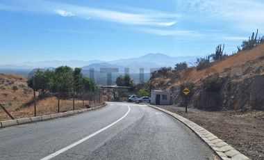 SE VENDE PARCELA EN LOTEO ALTO LA RESERVA, COLINA