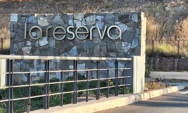 SE VENDE PARCELA EN LOTEO ALTO LA RESERVA, COLINA