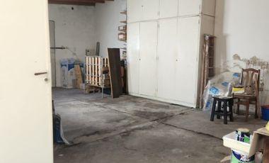 Casa PH en venta en Remedios de Escalada Oeste