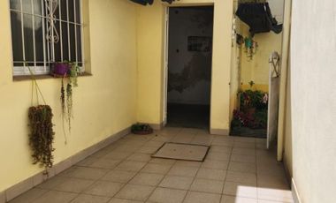 Casa PH en venta en Remedios de Escalada Oeste