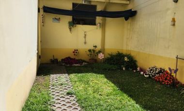 Casa PH en venta en Remedios de Escalada Oeste