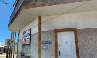 Casa PH en venta en Remedios de Escalada Oeste