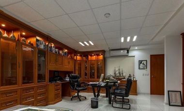 Edificio de oficinas en venta