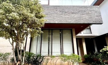 For Sale Fully Furnished Modern Tropical Townhouse at Kemang