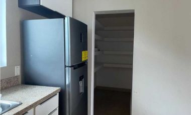 ALQUILER APARTAMENTO  NAOS CAUSEWAY AMADOR