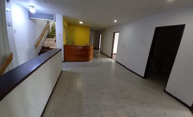 CASA COMERCIAL EN ARRIENDO CENTRO