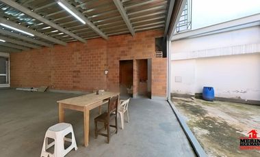 local en arriendo en la america. Cod A6044