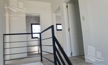 Venta - Casa 4 ambientes, Jardin, Pileta - San Matias, Escobar