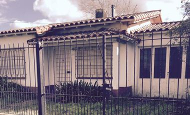 CASA EN LA COSTA DE 3 AMB Y COCHERA