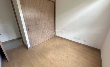 apartamento en arriendo en seÑorial. Cod A776371